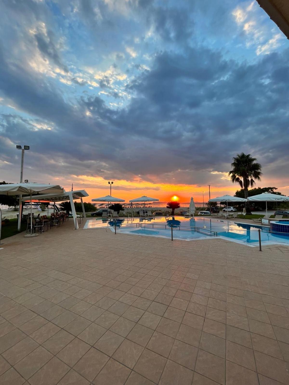 פרדיקה Coralli Hotel מראה חיצוני תמונה