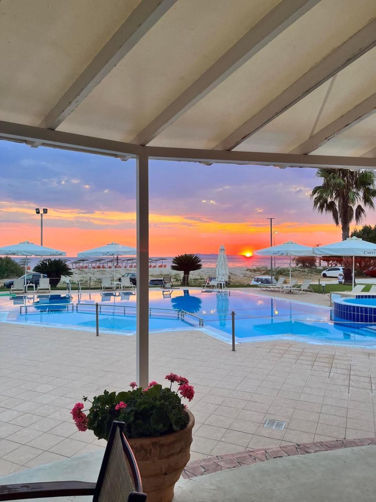 פרדיקה Coralli Hotel מראה חיצוני תמונה