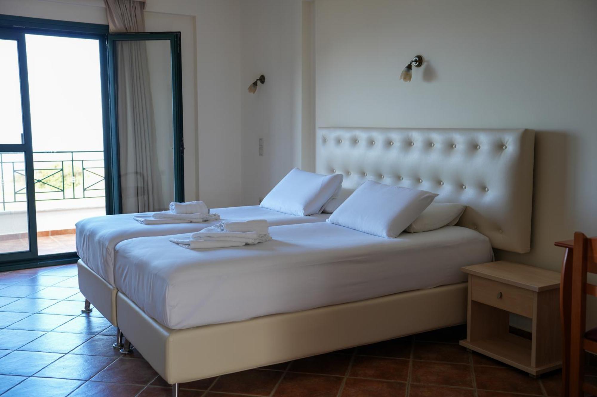 פרדיקה Coralli Hotel מראה חיצוני תמונה